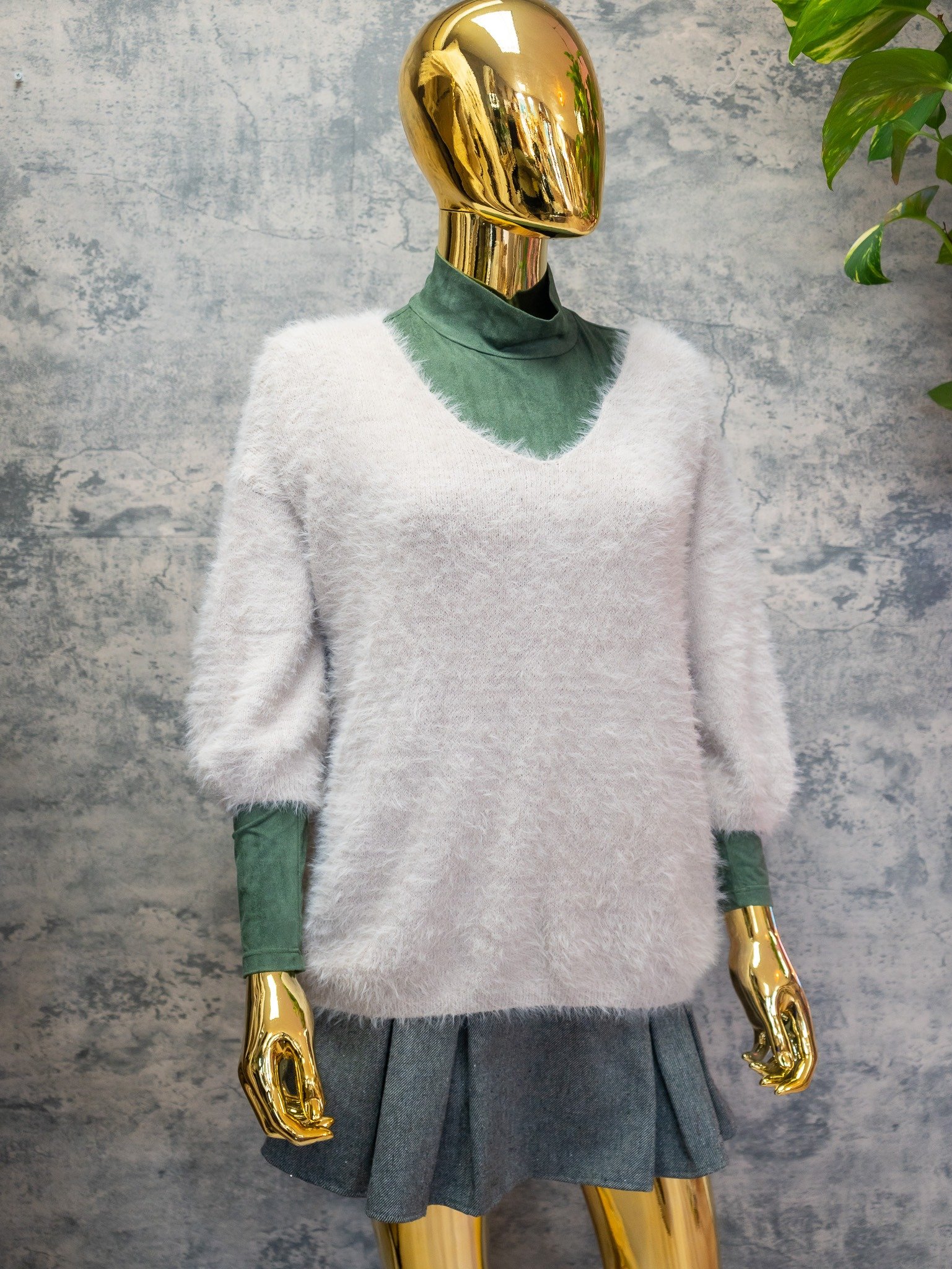 Khaki Top velvet sweater | RESORT WEAR - Image 2