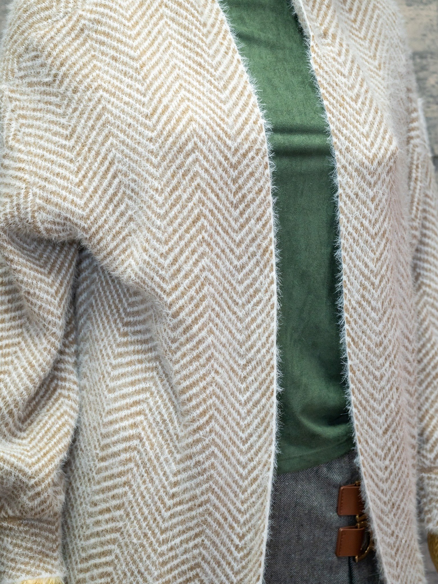 Khaki cardigan Faux fur | RESORT WEAR - Image 3